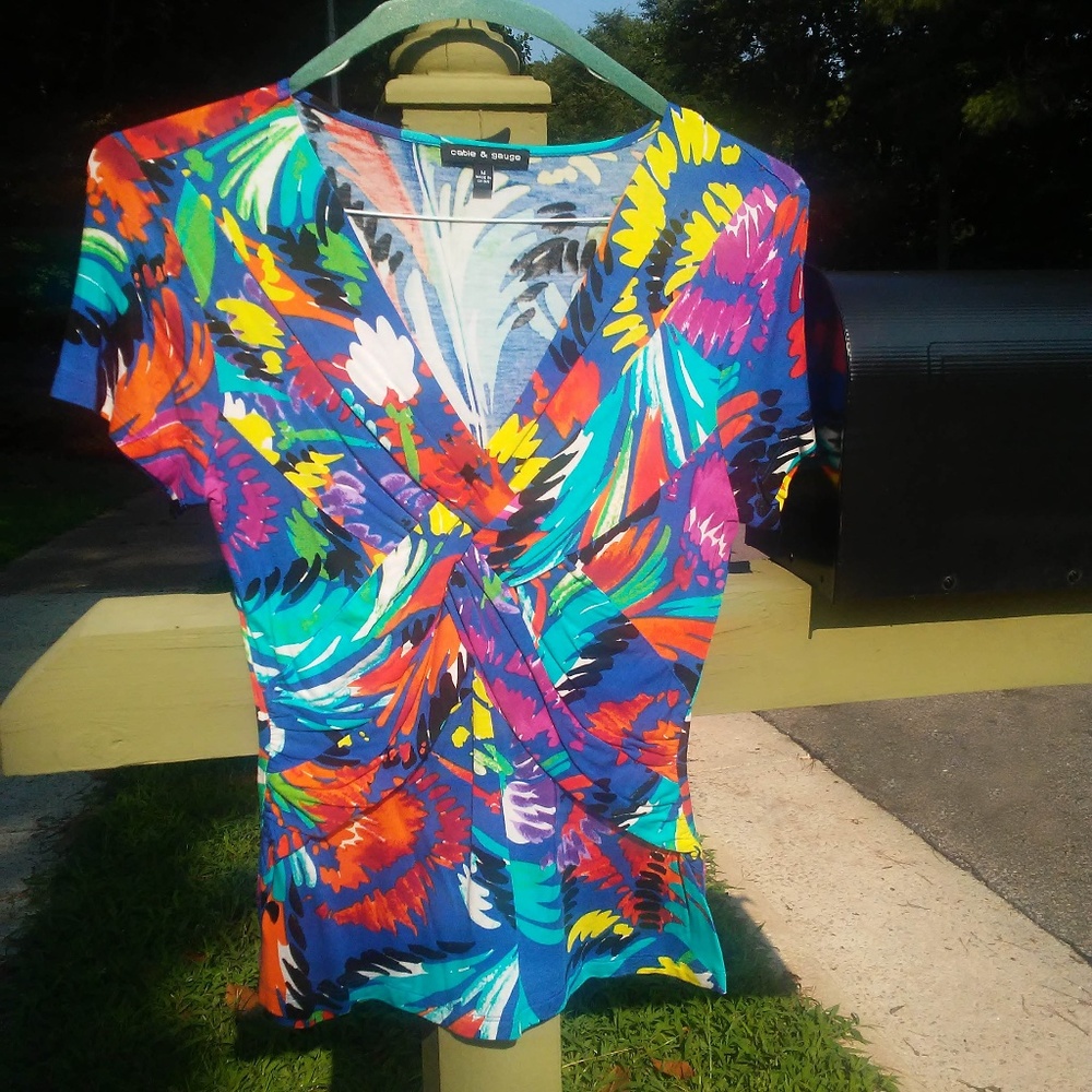 Cable & Gauge Tropical Colored Top Size M